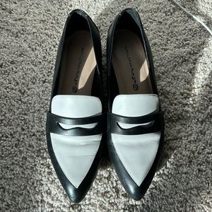 William Rast Black and White leather loafer